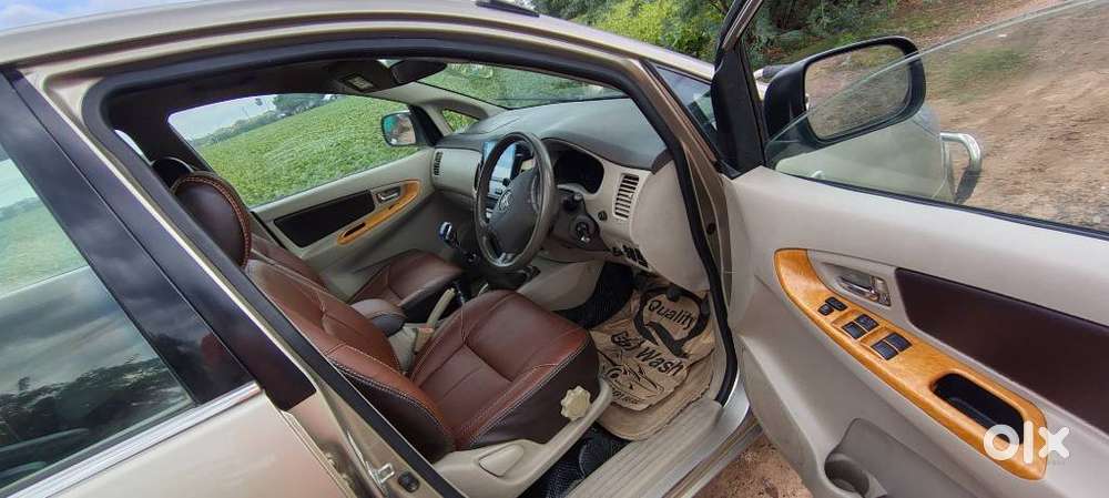 Toyota Innova 2.5 V 7 Str, 2009, Diesel