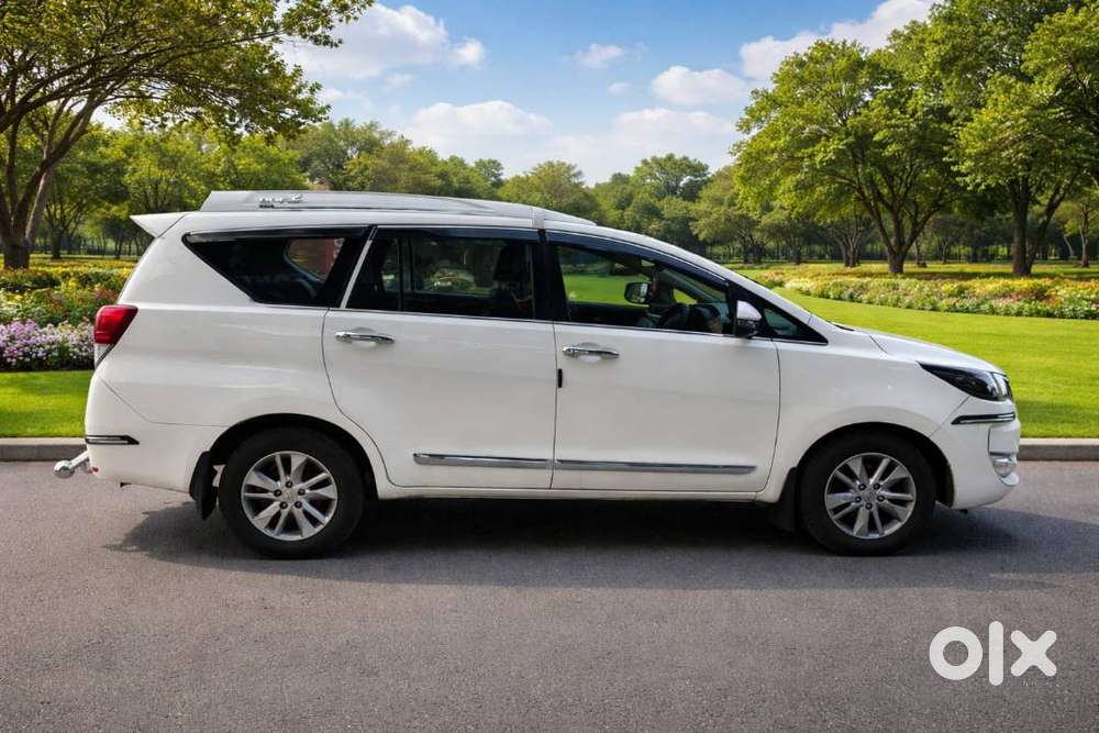 Toyota Innova Crysta 2019
