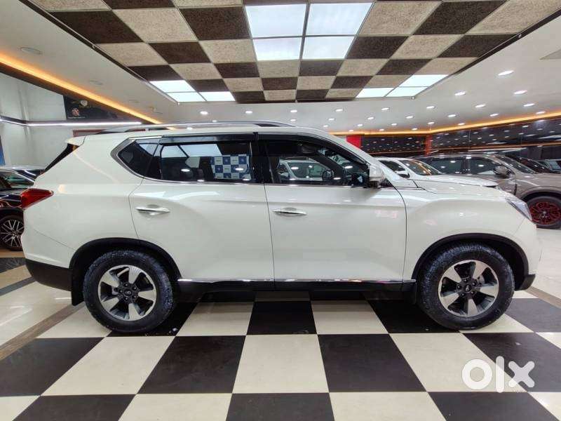 Mahindra Alturas G4 4wd At, 2021, Diesel