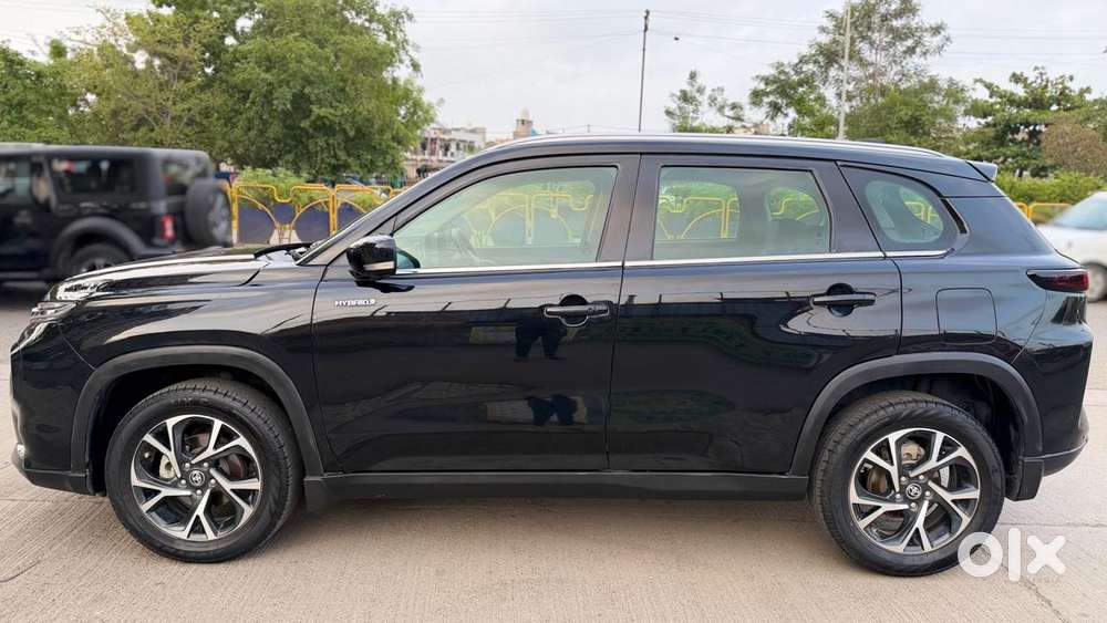 Toyota Urban Cruiser Hyryder 1.5 V Hybrid, 2023, Petrol