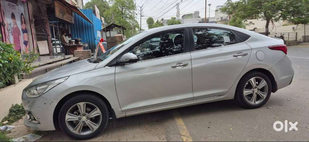 Hyundai Verna Top Model Manual Petrol Sxo Silver