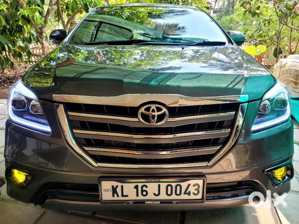 Toyota Innova 2012 Diesel Well Maintained