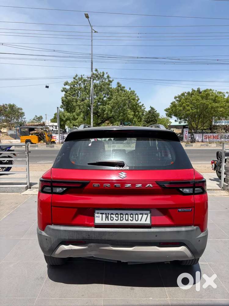 Maruti Suzuki Brezza 1.5 Zxi Plus Smart Hybrid Dual Tone, 2022, Petr..