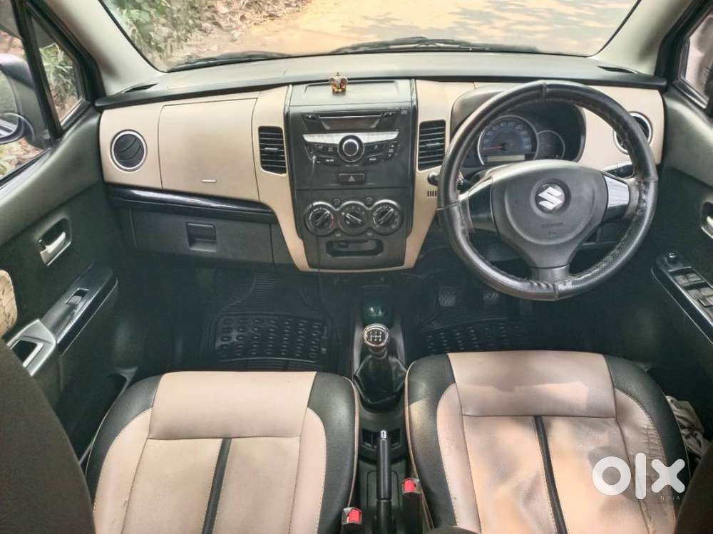 Maruti Suzuki Wagon R Vxi Plus Mt, 2017, Petrol