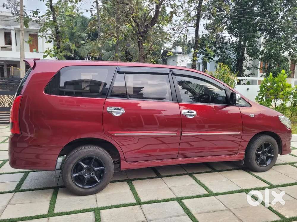 Toyota Innova Diesel Manual 79000 Km 2013