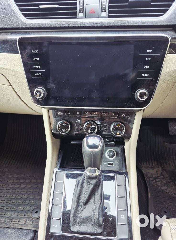 Skoda Superb 1.8 Elegance Tsi At, 2018, Petrol