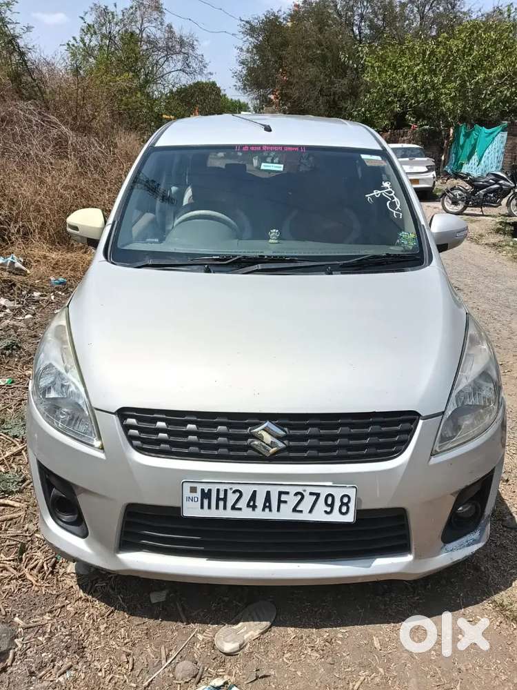 Maruti Suzuki Ertiga 2015 Diesel 180000 Km Driven