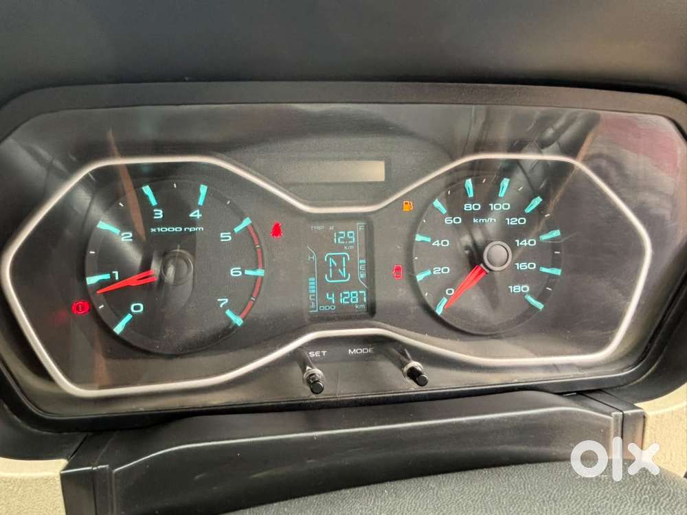 Mahindra Scorpio Classic 2.2 S 11 Mt 7 Str, 2023, Diesel
