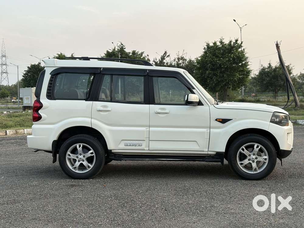 Mahindra Scorpio S10 At 2wd, 2016, Diesel