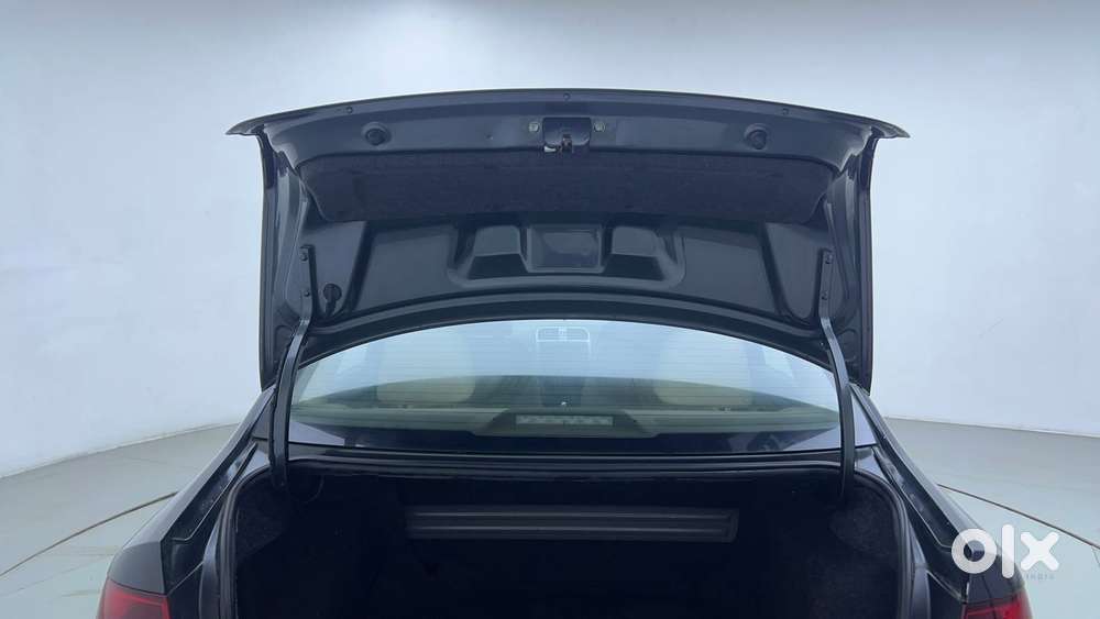 Volkswagen Vento Petrol Highline, 2016, Petrol