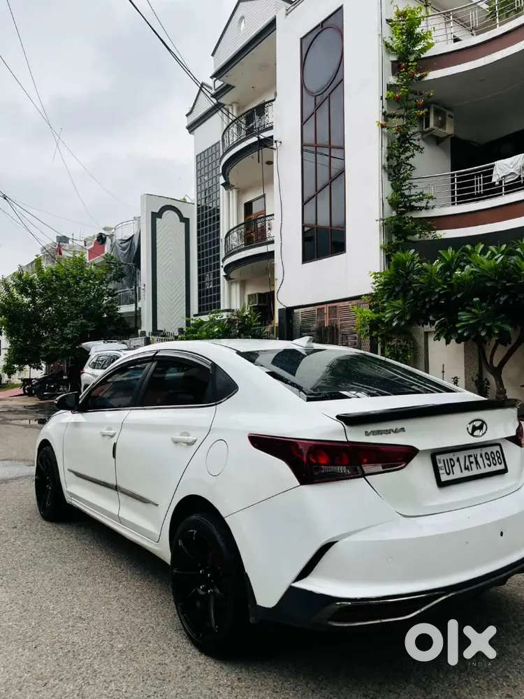 Hyundai Verna 2023 Petrol 69000 Km Driven