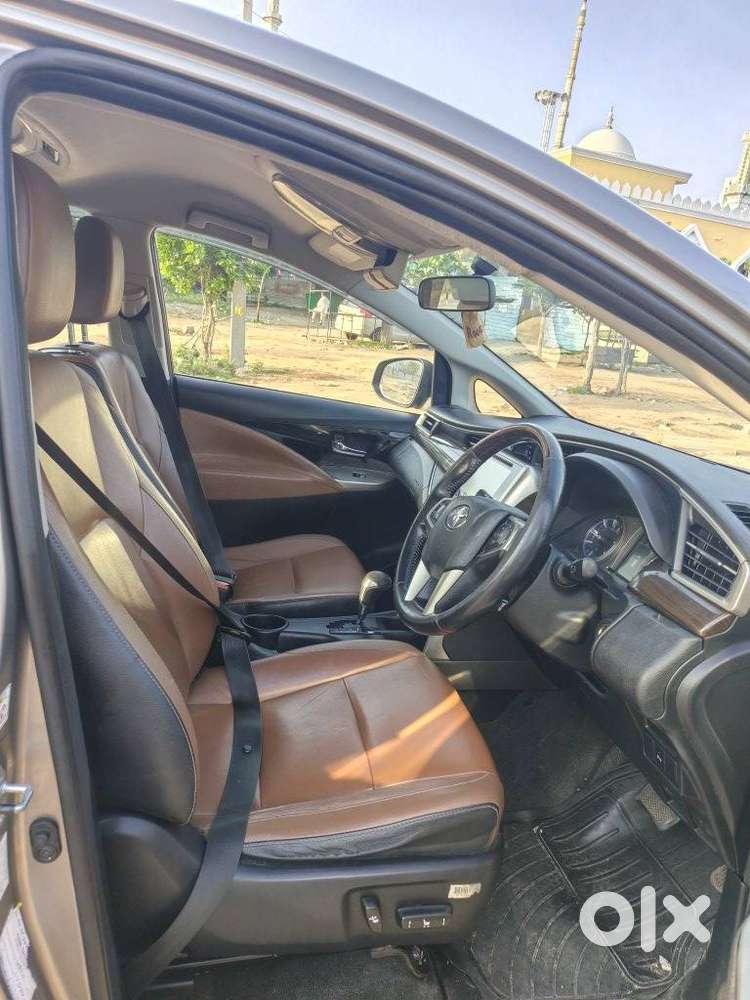 Toyota Innova Crysta 2.8 Zx At, 2016, Diesel