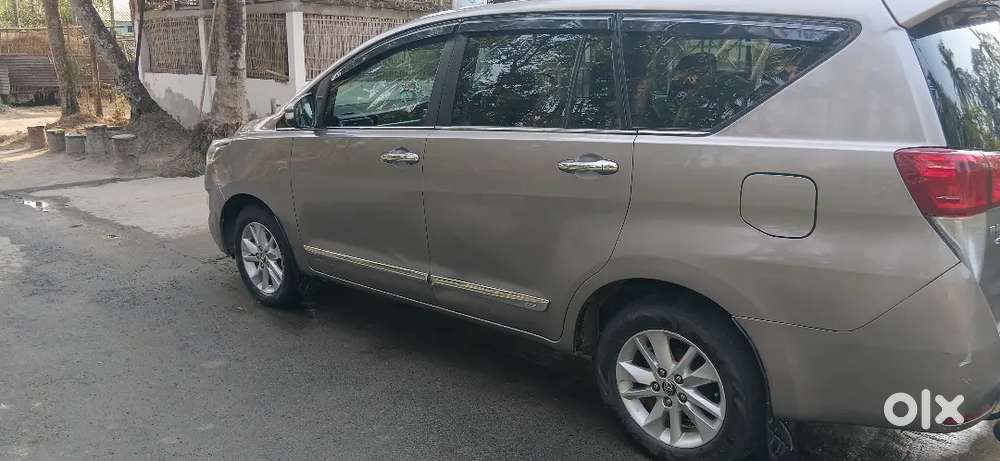Toyota Innova Crysta 2016 Diesel Manual