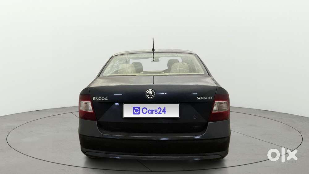 Skoda Rapid 1.0 Ambition Tsi At, 2021, Petrol