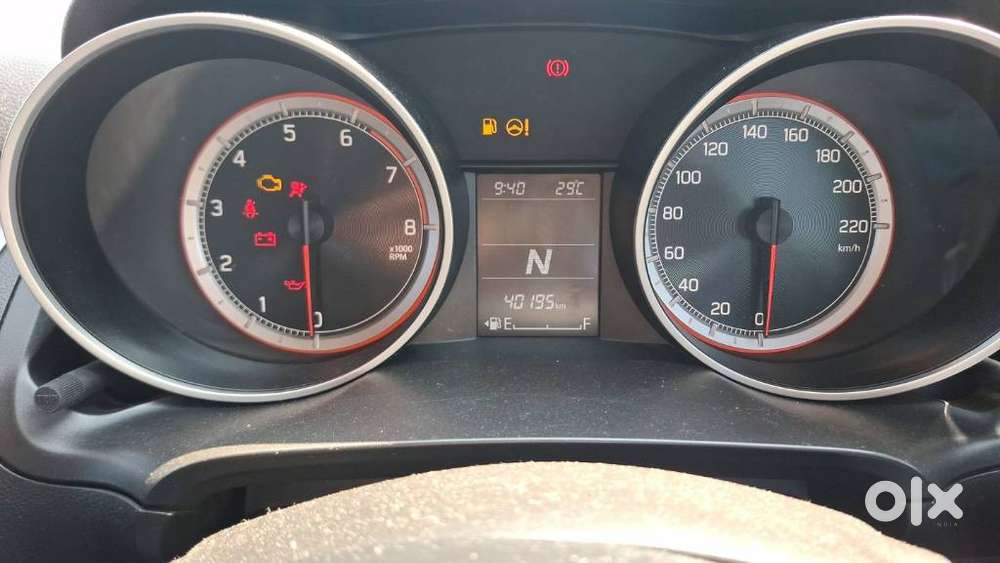 Maruti Suzuki Swift Vxi Optional, 2023, Petrol