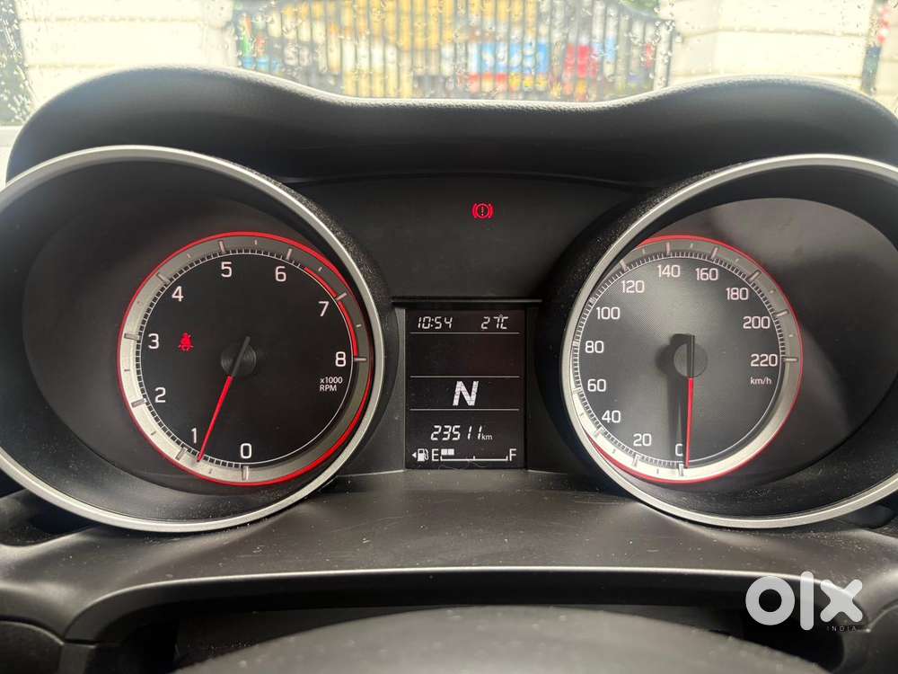 Maruti Suzuki Swift Amt Zxi, 2021, Petrol