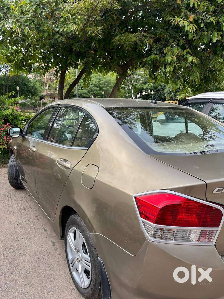 Well Maintained Lady Driven With Low Mileage