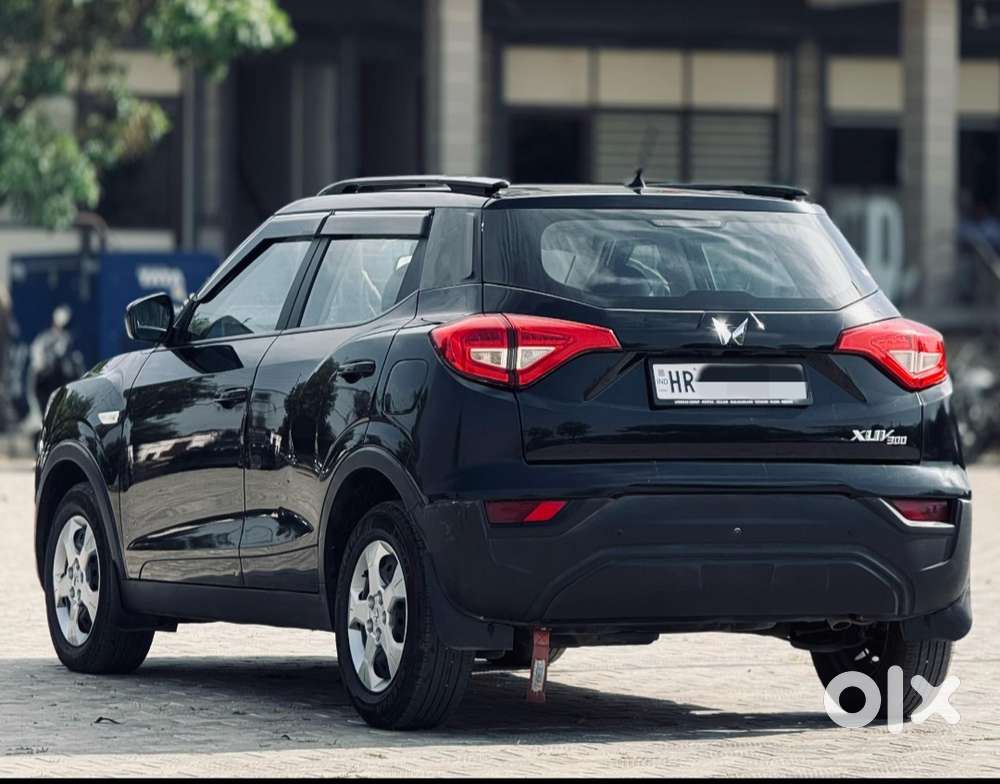 Mahindra Xuv300 W6 Diesel, 2023, Diesel