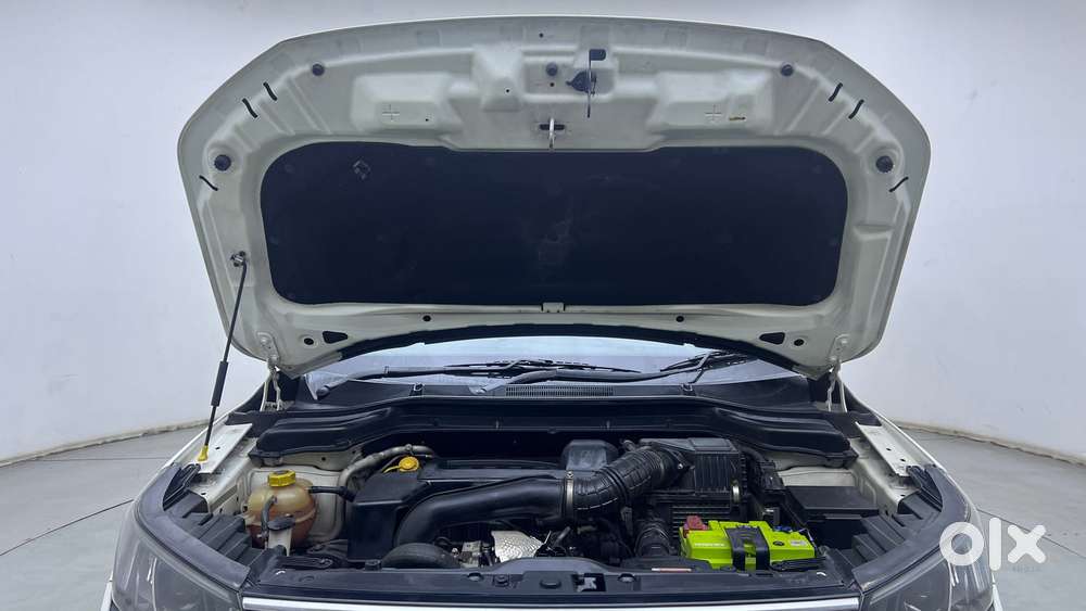 Mahindra Xuv300 W8 Option Diesel, 2022, Diesel