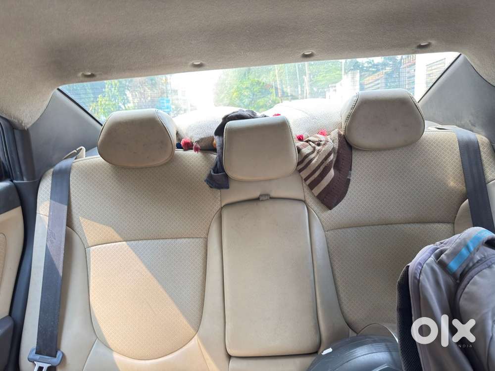 Hyundai Fluidic Verna 2011