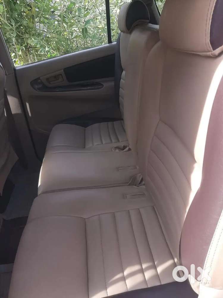 Toyota Innova 2013