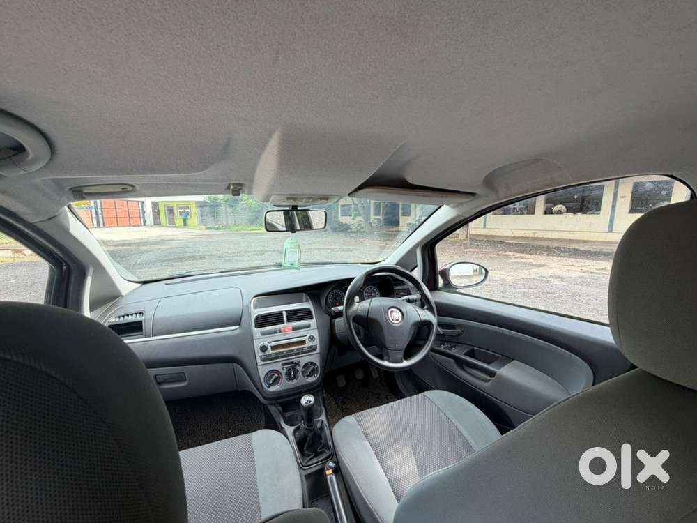 Fiat Punto 2009 Petrol 35000 Km Driven
