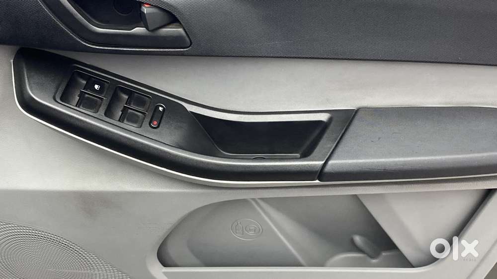 Tata Tiago 1.2 Revotron Xt, 2021, Petrol