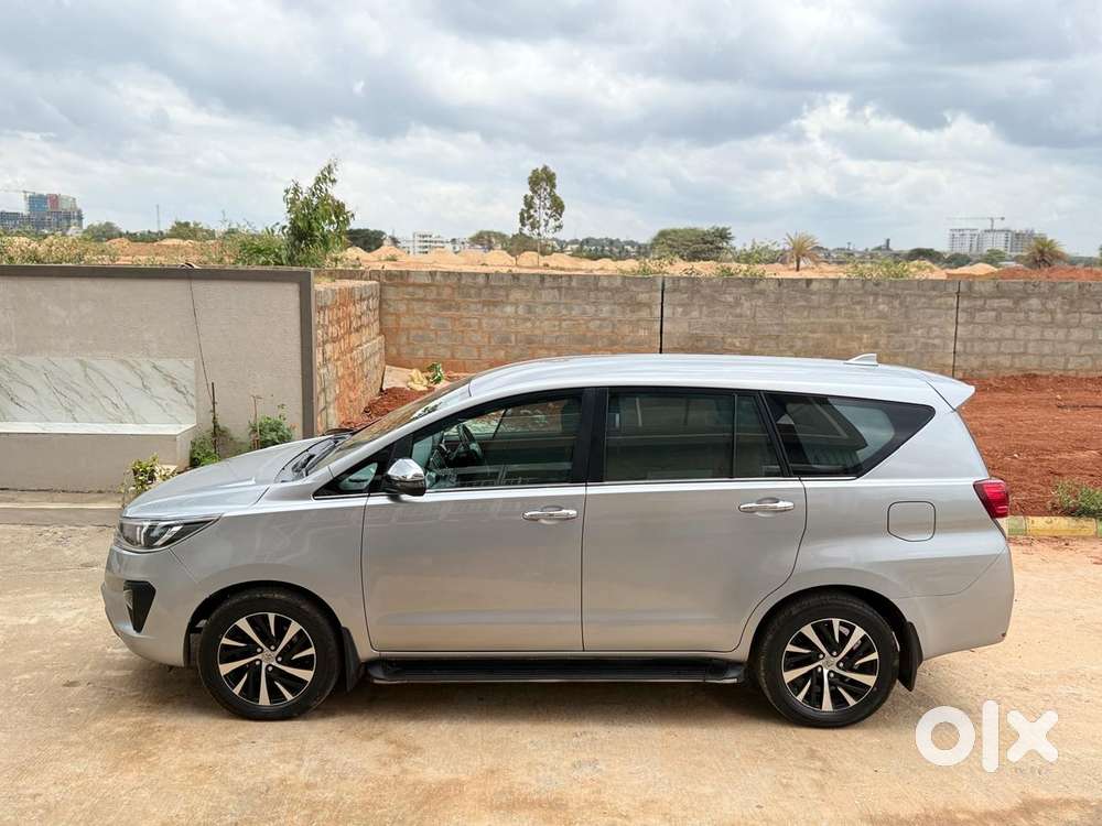 Toyota Innova Crysta [ ] 2.4 Zx At 7 Str, 2022, Diesel