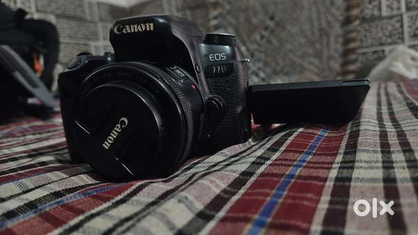 Camera 77d canon toch screen good condition 2 battry 2 lens 2 charger