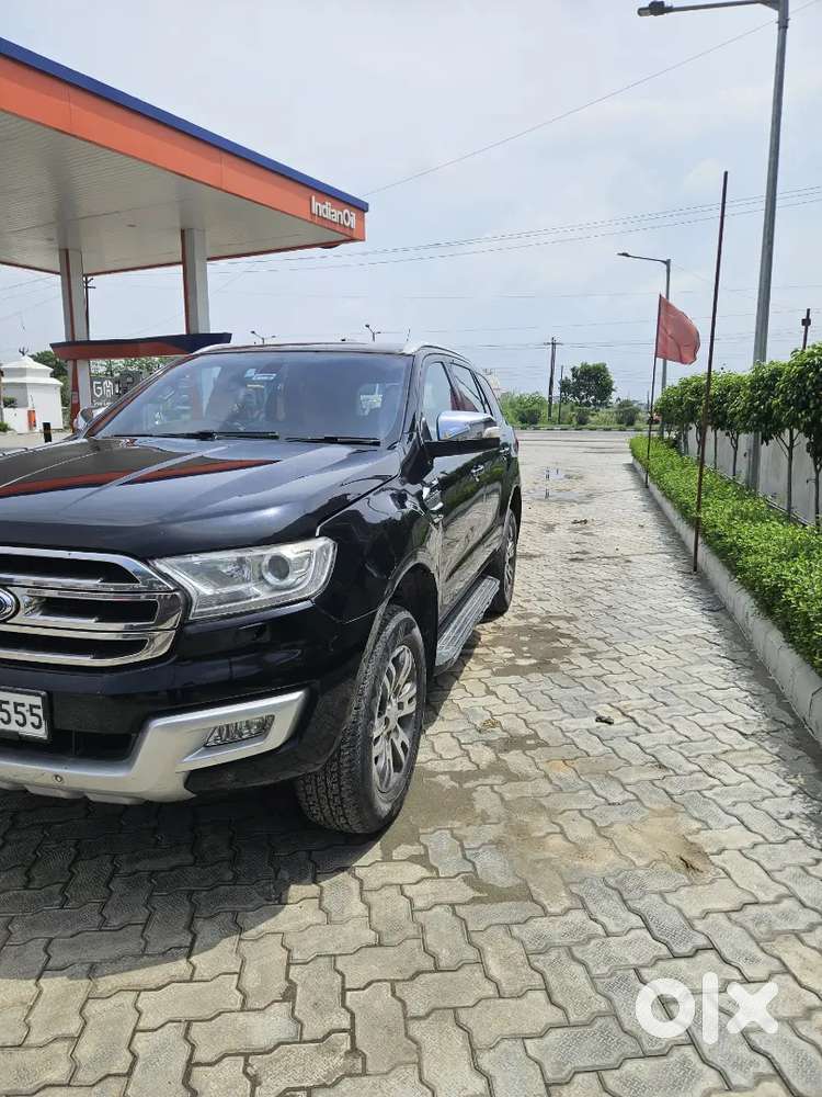 Ford Endeavour 3.2 Titanium 2017