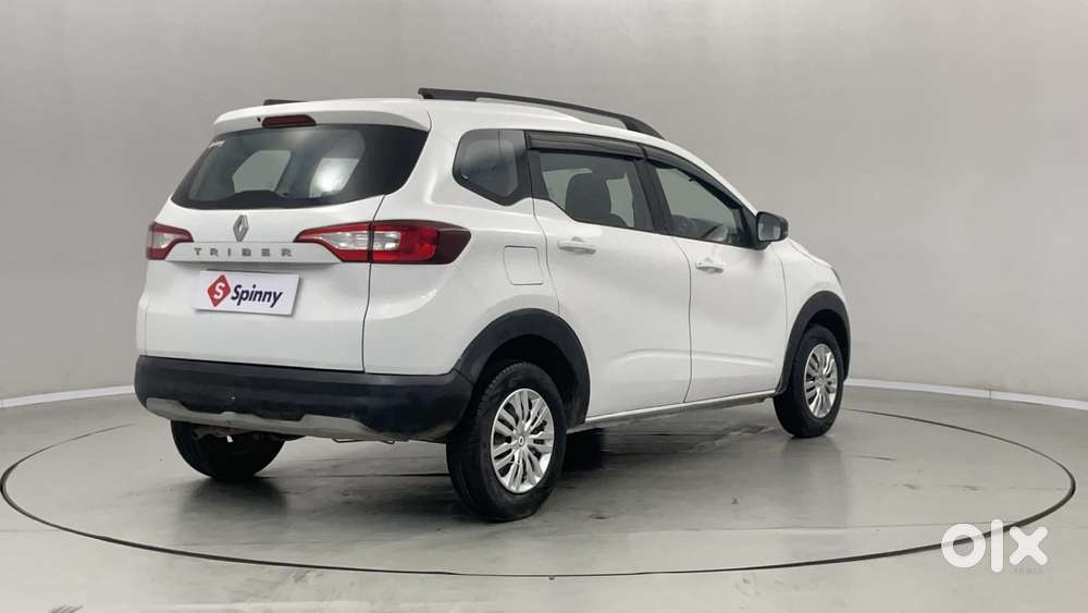 Renault Triber Rxt, 2022, Petrol