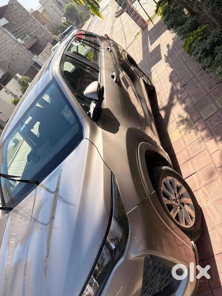 Toyota Innova Hycross 2024