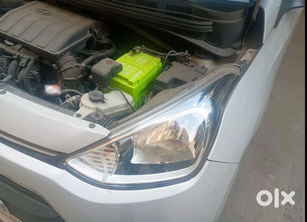 Hyundai Xcent Petrol 2015