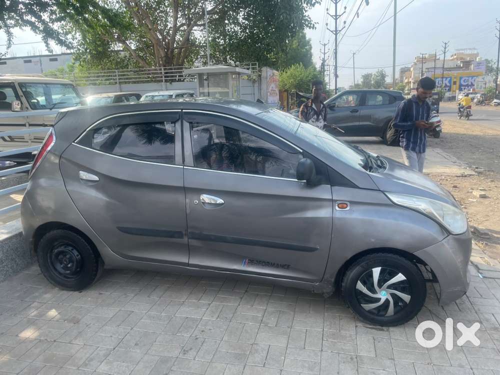 2013 Hyundai Eon Drive