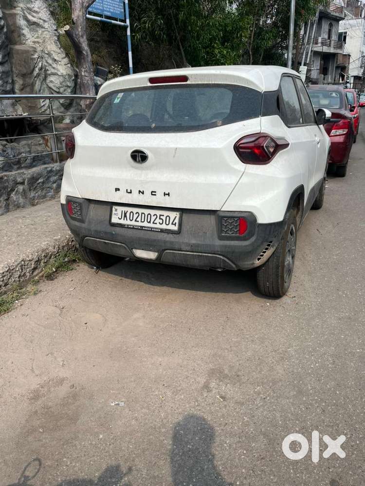Tata Punch 2025 Petrol Well Maintained