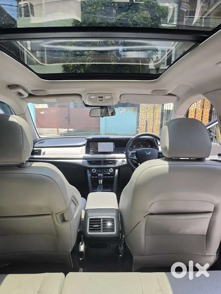 Mahindra Xuv700 Ax7 L  Diesel At In Excellent Condition