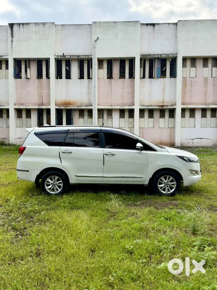 Toyota Innova Crysta 2.4 V 7 Str, 2017, Diesel