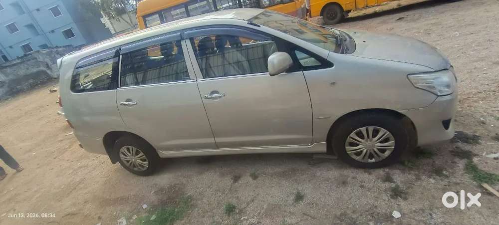 Toyota Innova 2013 Diesel 240000 Km Driven