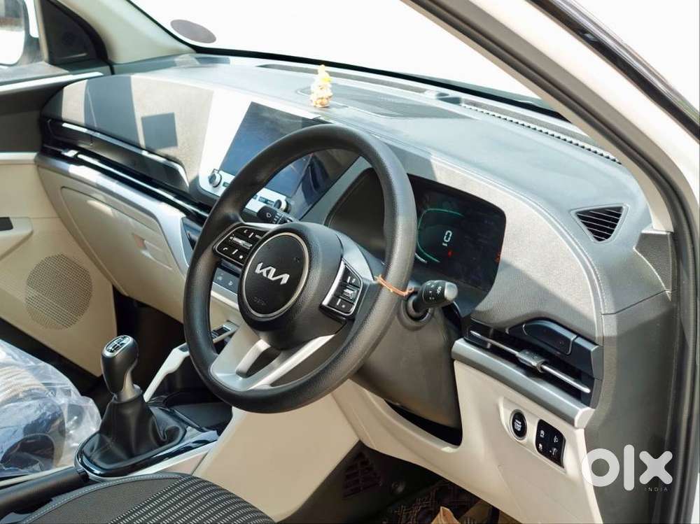 Kia Carens 1.4 Prestige 7 Str, 2024, Petrol