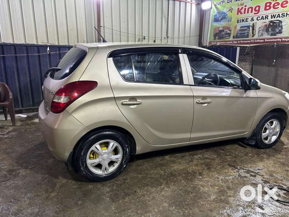 Hyundai Diesel Car 2011 Well Maintained