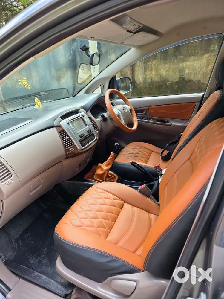 Toyota Innova 2.5 Ev Ps 8 Str Bs-iii, 2012, Diesel