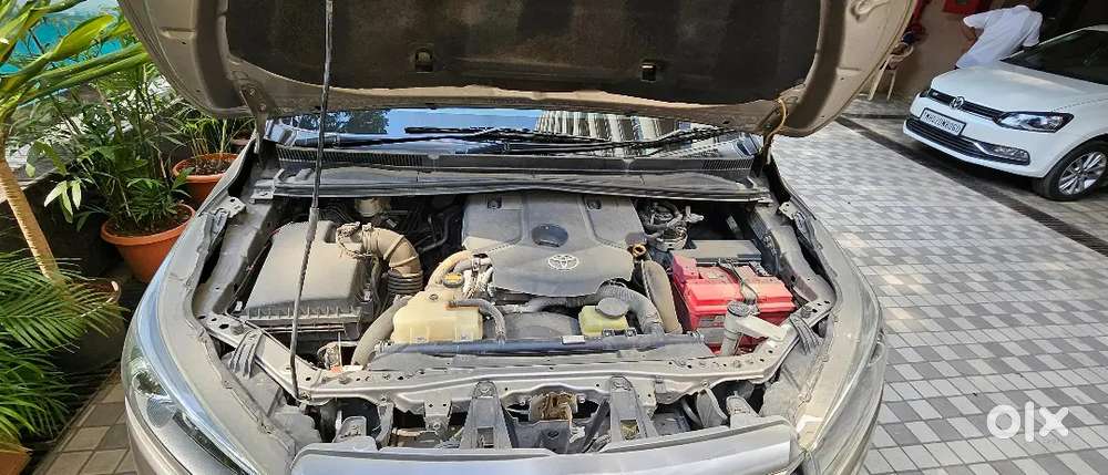 Toyota Innova Crysta 2016 Diesel Well Maintained