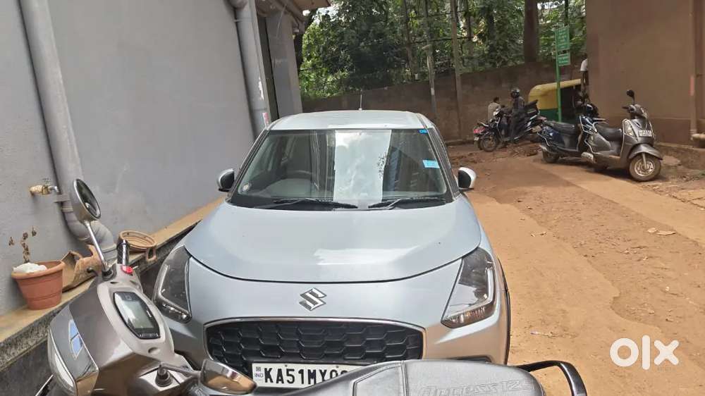 Maruti Suzuki Swift 1.2 Vxi 2025 Petrol