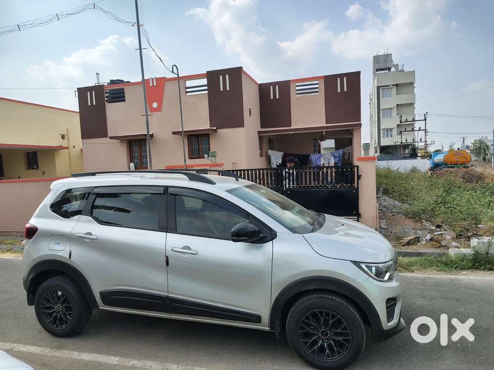 Renault Triber Rxt, 2023, Petrol