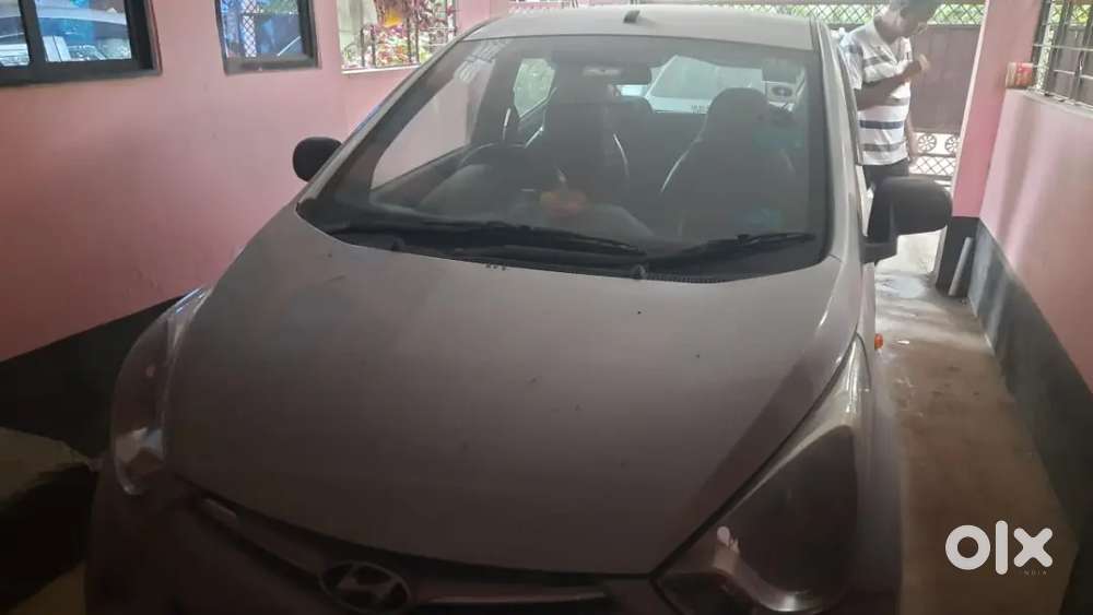 Hyundai Eon 2015 Petrol 24890 Km Driven