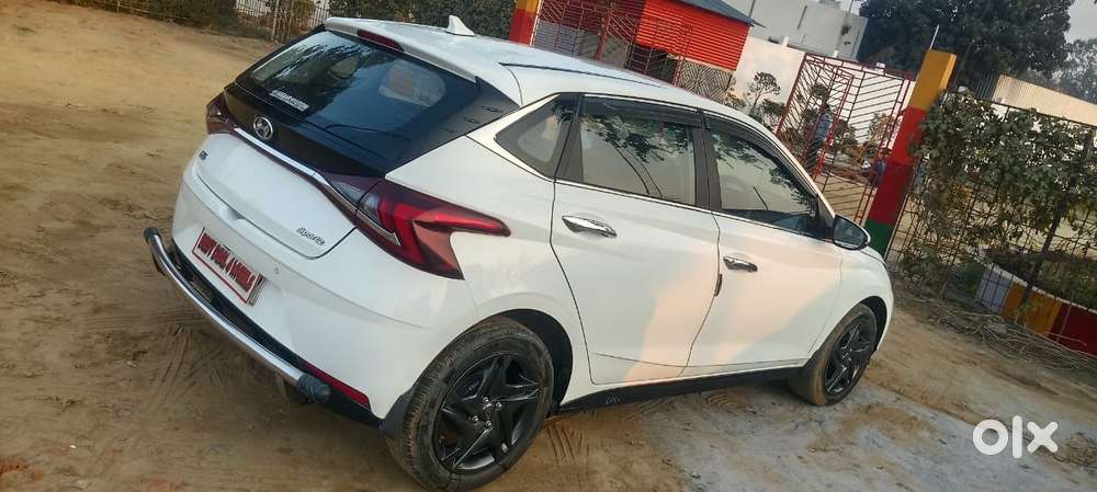 Hyundai I20 Sportz 1.2 Ivt, 2023, Petrol
