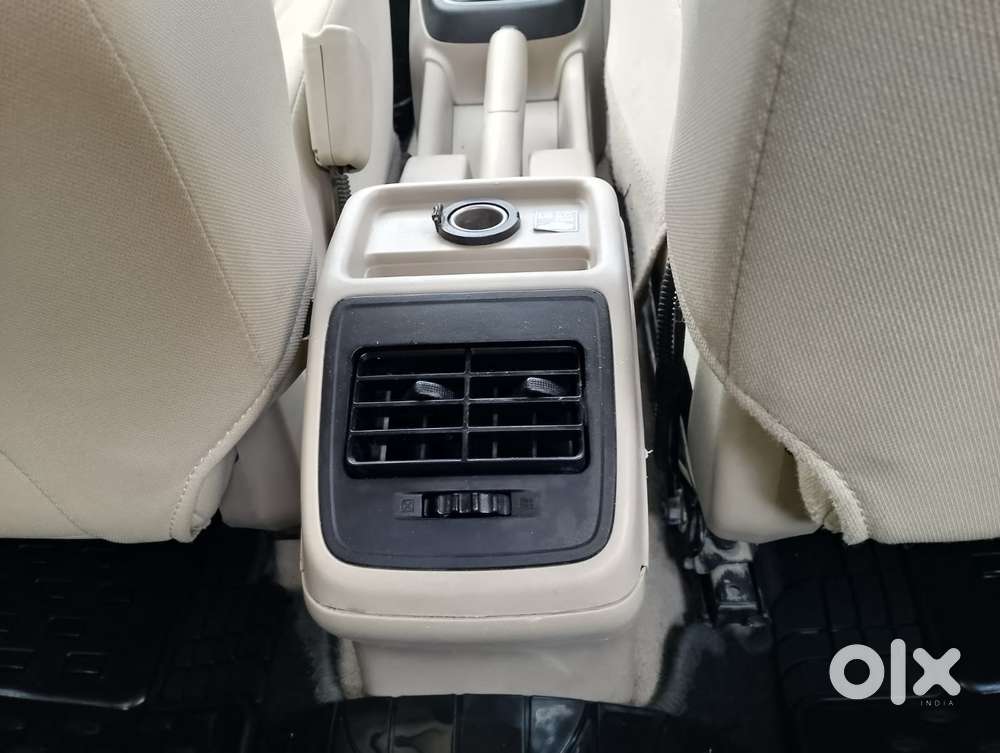 Maruti Suzuki Dzire 1.2 Vxi, 2023, Petrol