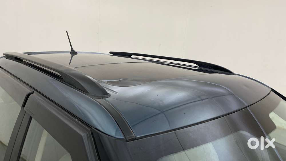 Mahindra Xuv300 1.2 W6 Amt Petrol, 2021, Petrol