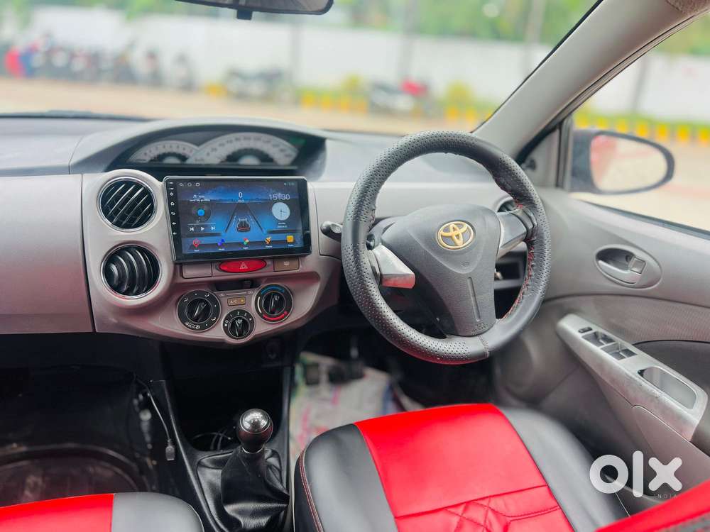 Toyota Etios Liva V, 2012, Petrol