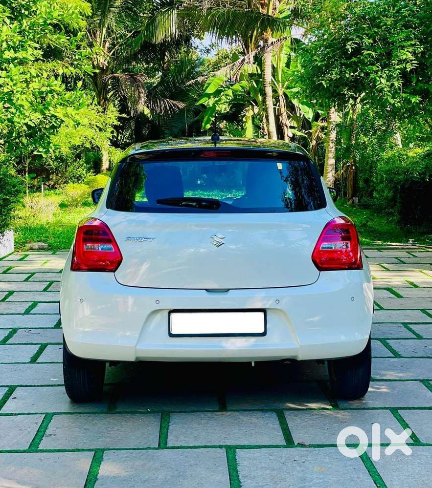 Maruti Suzuki Swift Zxi Plus Amt Dual Tone, 2022, Petrol